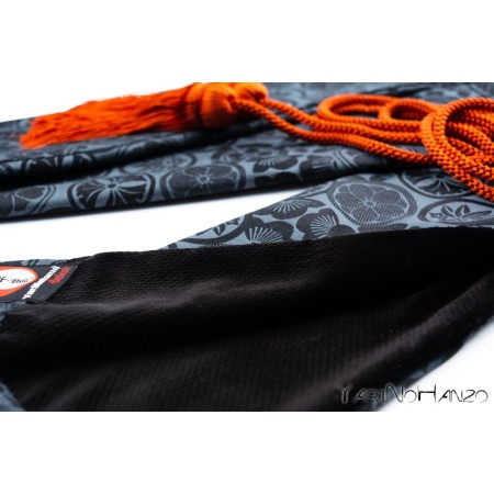 Wakizashi Bukuro Kamon (Fondo Claro) | Bolsa para Wakizashi 2