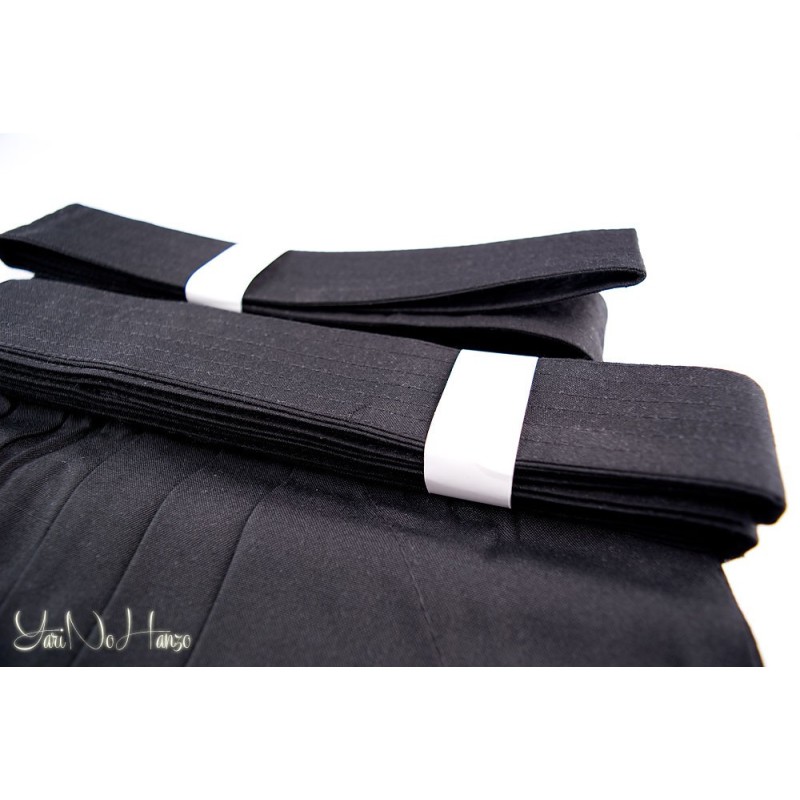 HAKAMA NEGRA